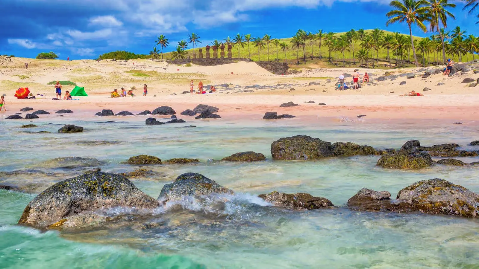 Anakena - La Playa de los Moais, paraíso en Isla de Pascua